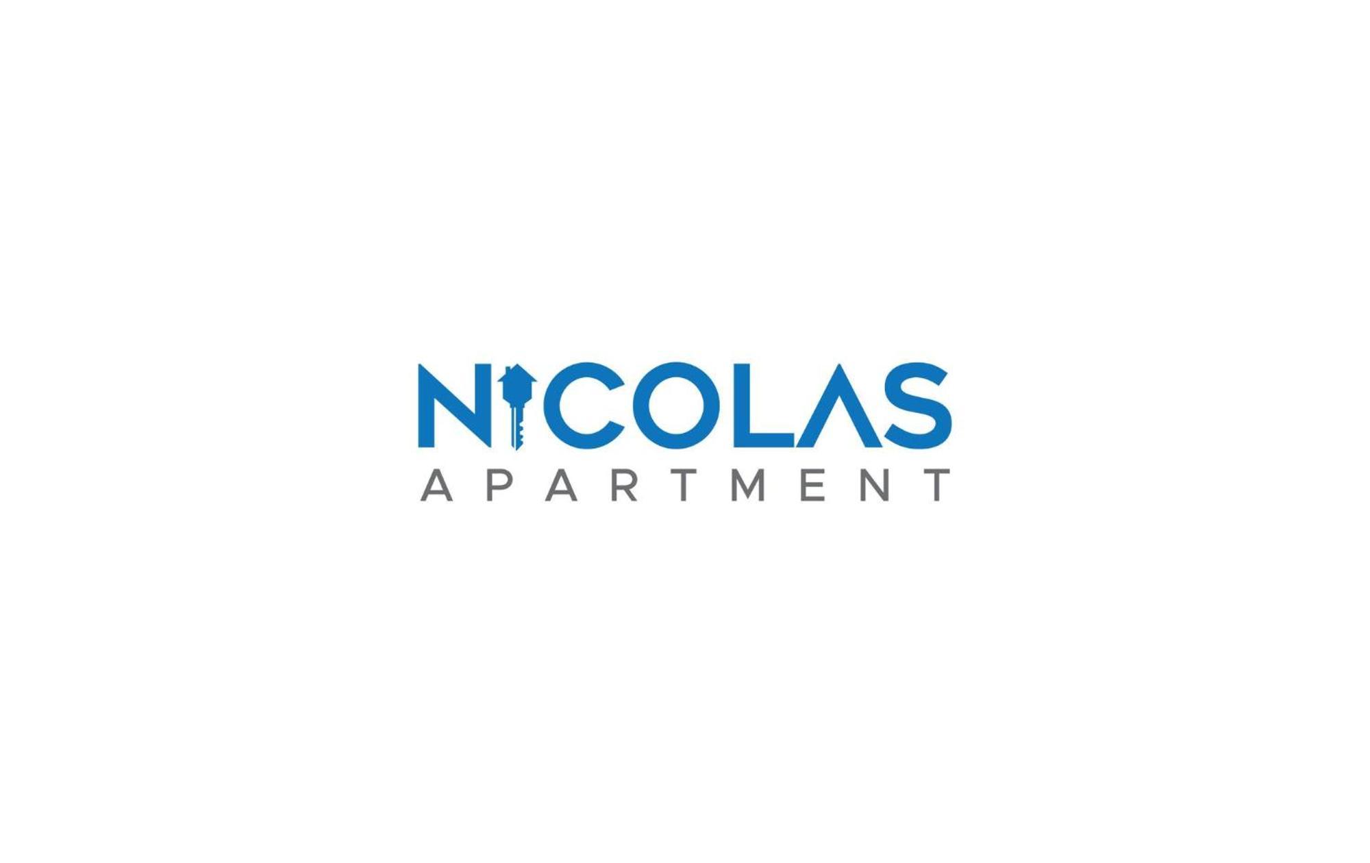 Nicolas 2 And Cozy 3 *